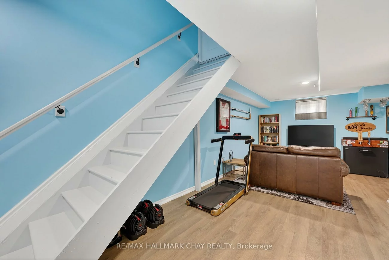 2057, Osbond, Alcona, Innisfil