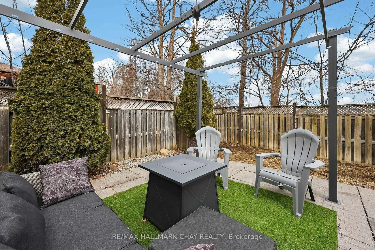 2057, Osbond, Alcona, Innisfil