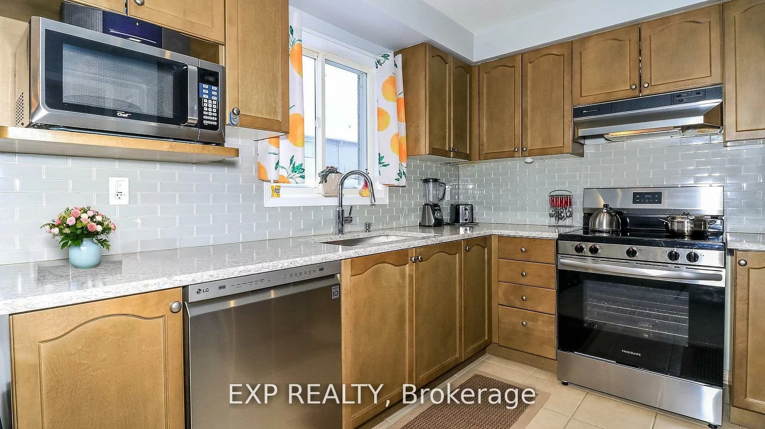 1202, Andrade, Alcona, Innisfil