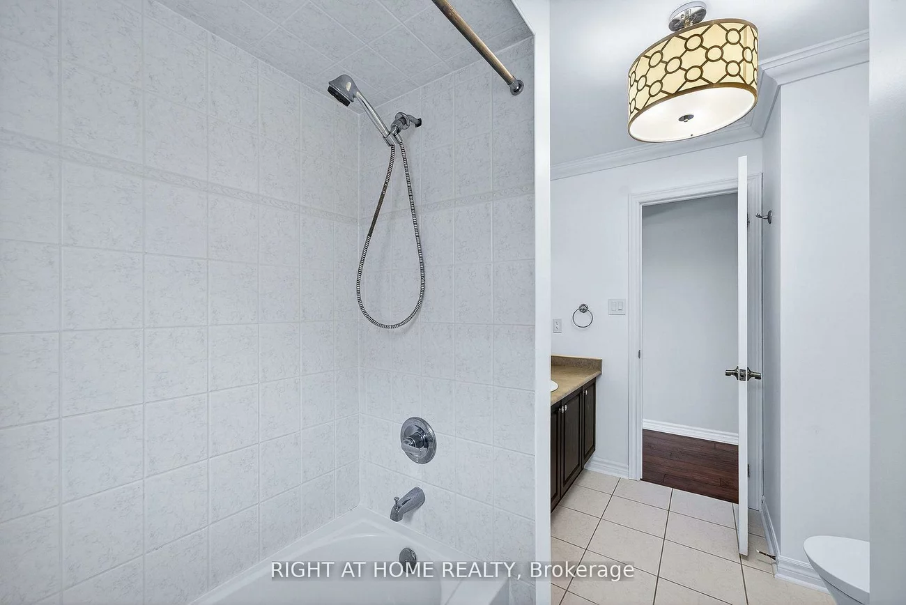 1342, Corm, Alcona, Innisfil