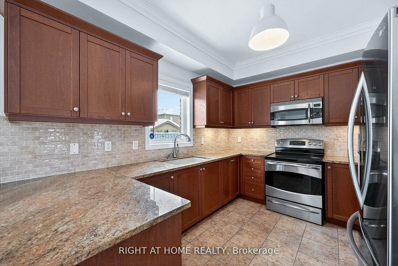 1342, Corm, Alcona, Innisfil