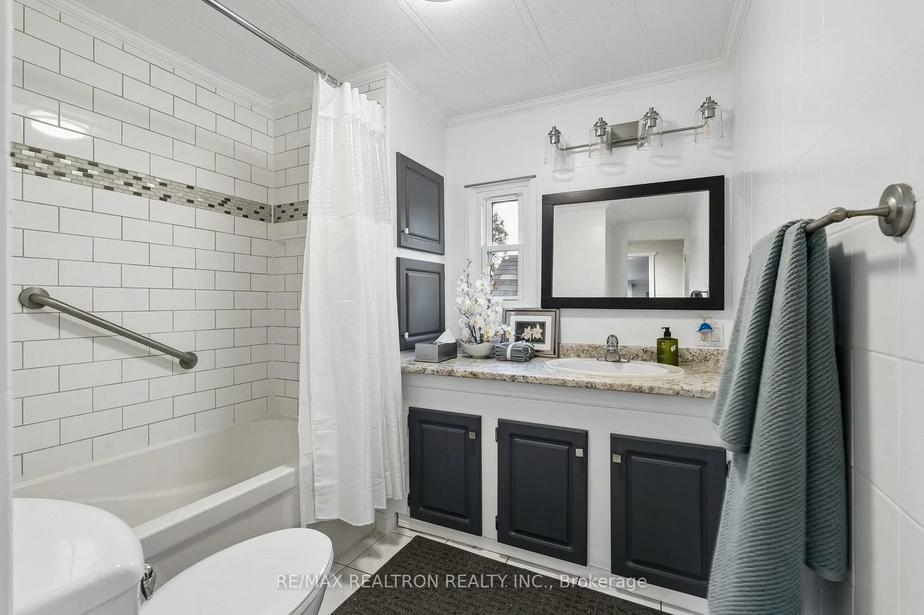 10, Pinecrest, Cookstown, Innisfil