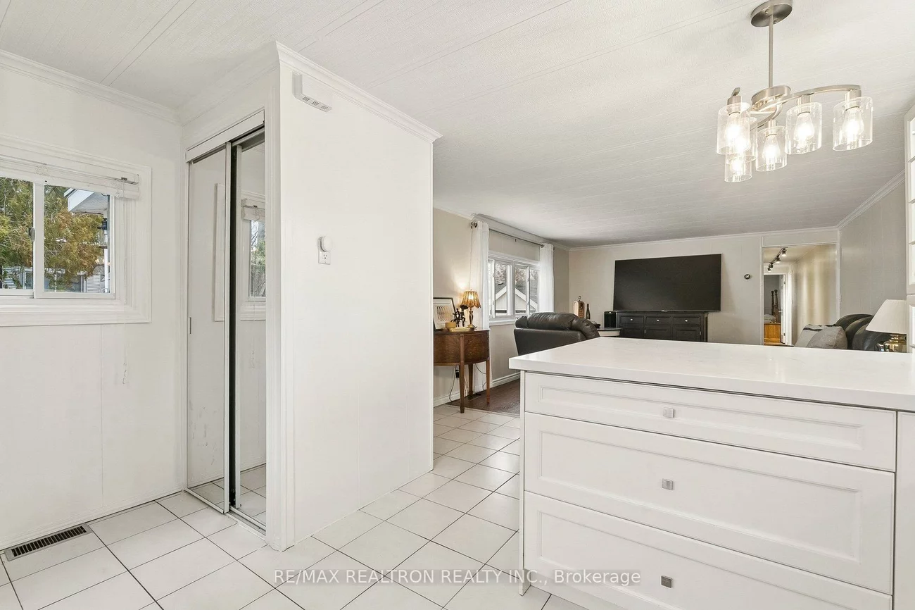 10, Pinecrest, Cookstown, Innisfil
