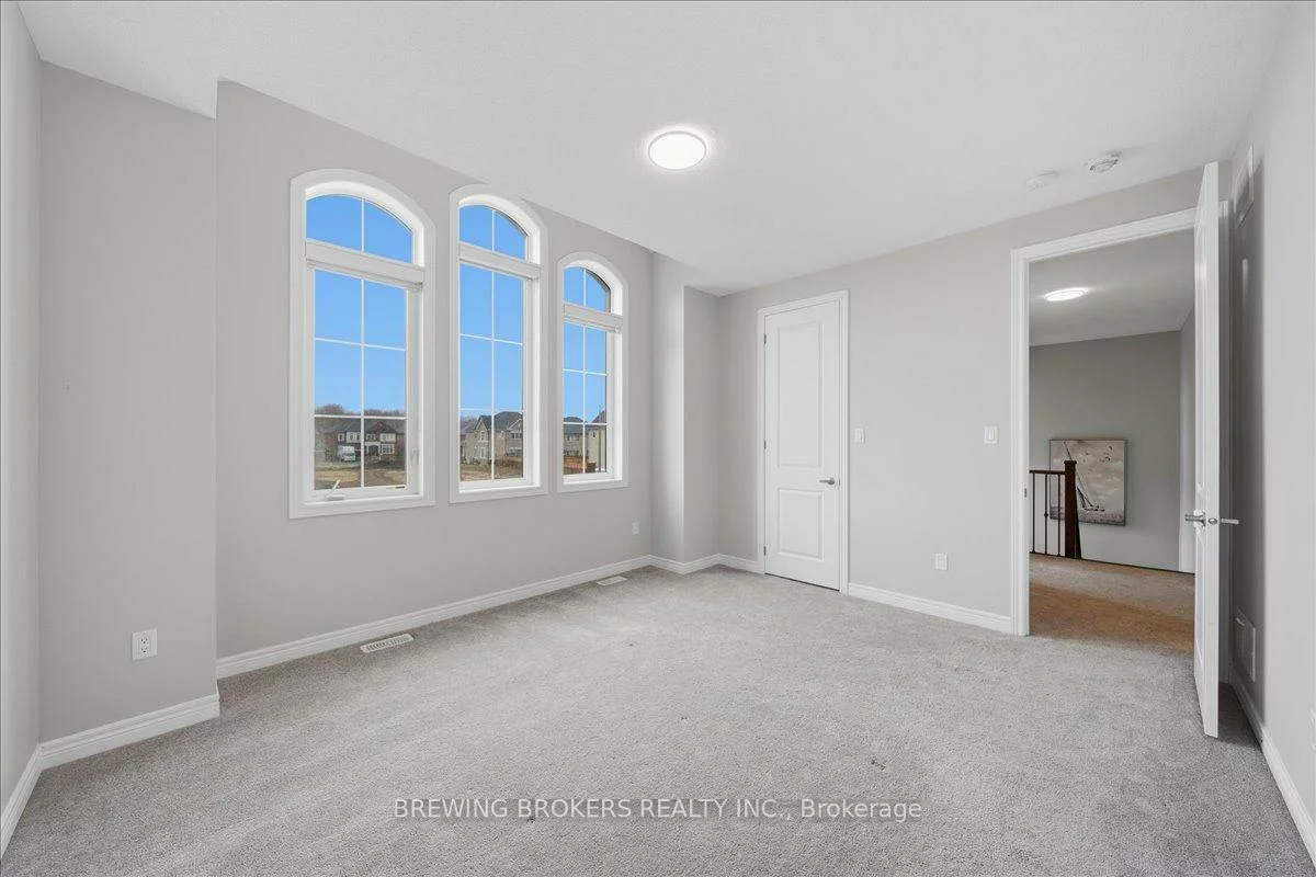 977, Larter, Alcona, Innisfil