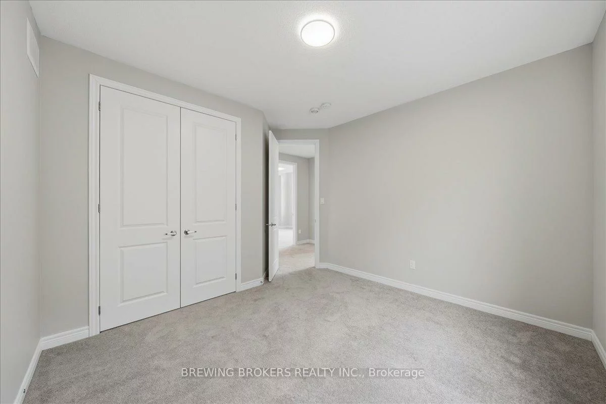 977, Larter, Alcona, Innisfil