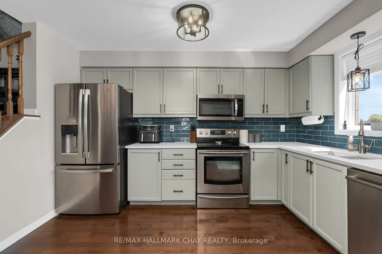 1403, BENSON, Alcona, Innisfil