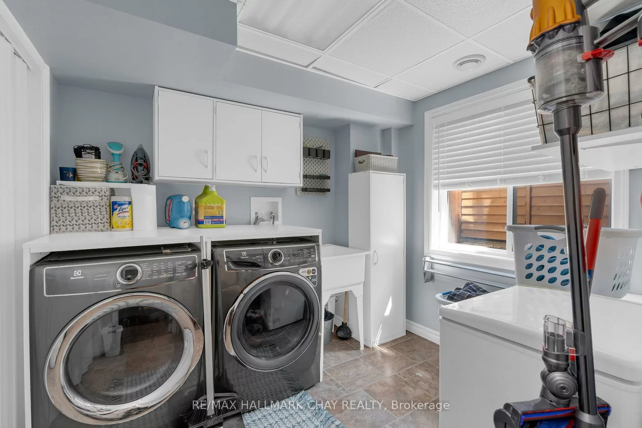 1403, BENSON, Alcona, Innisfil