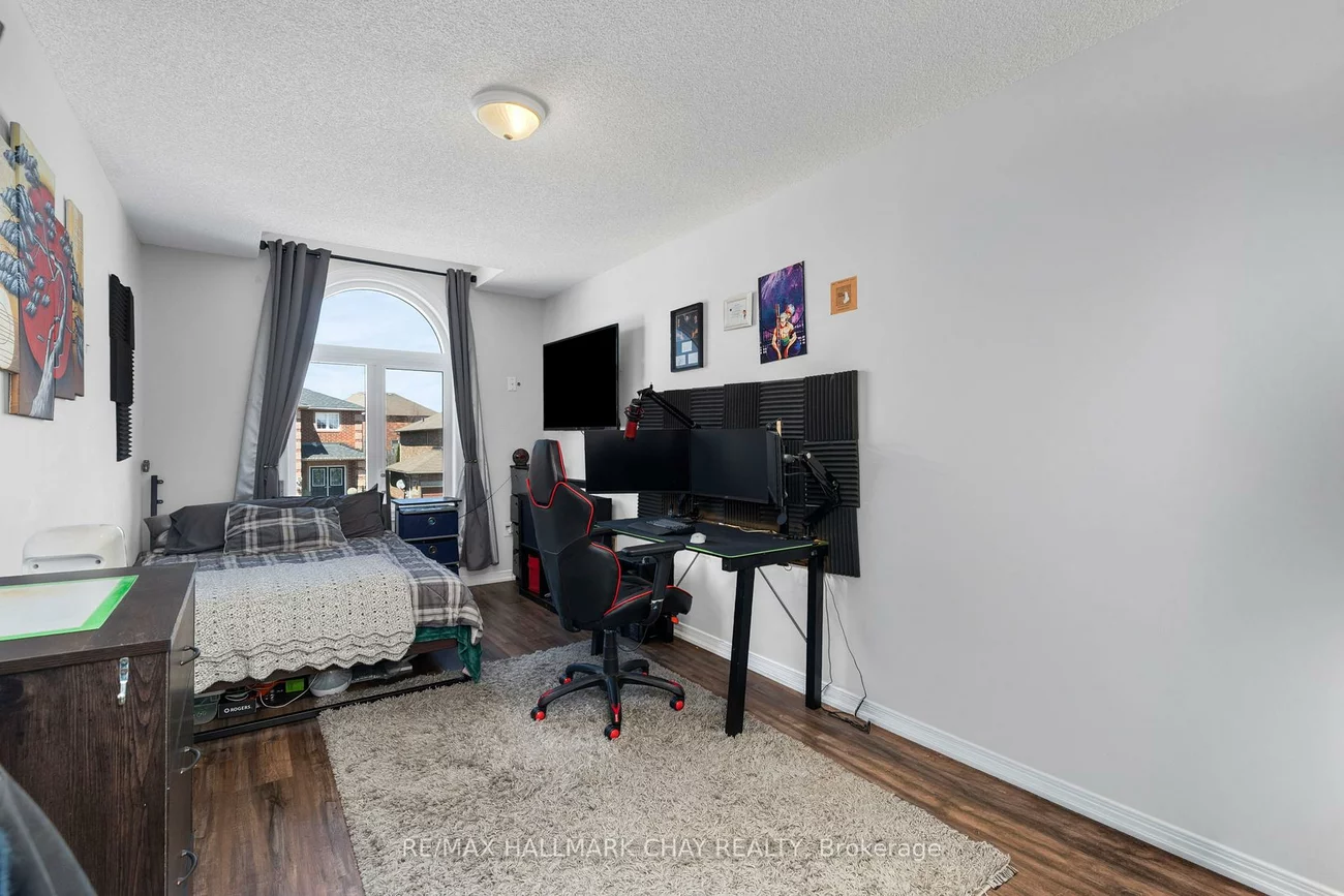 1403, BENSON, Alcona, Innisfil