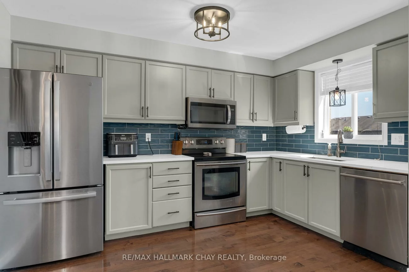 1403, BENSON, Alcona, Innisfil