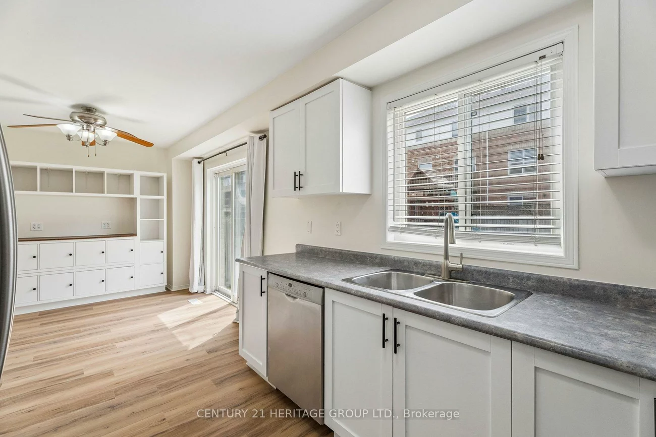 1438, Forest, Alcona, Innisfil