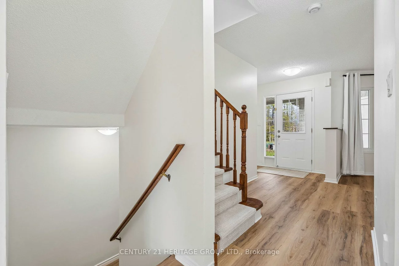 1438, Forest, Alcona, Innisfil