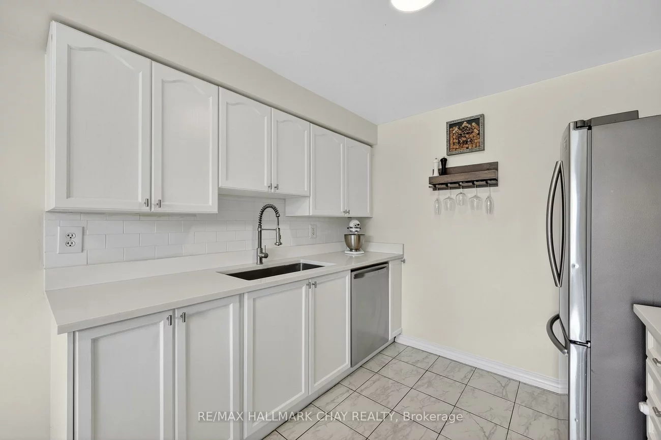 2057, Osbond, Alcona, Innisfil