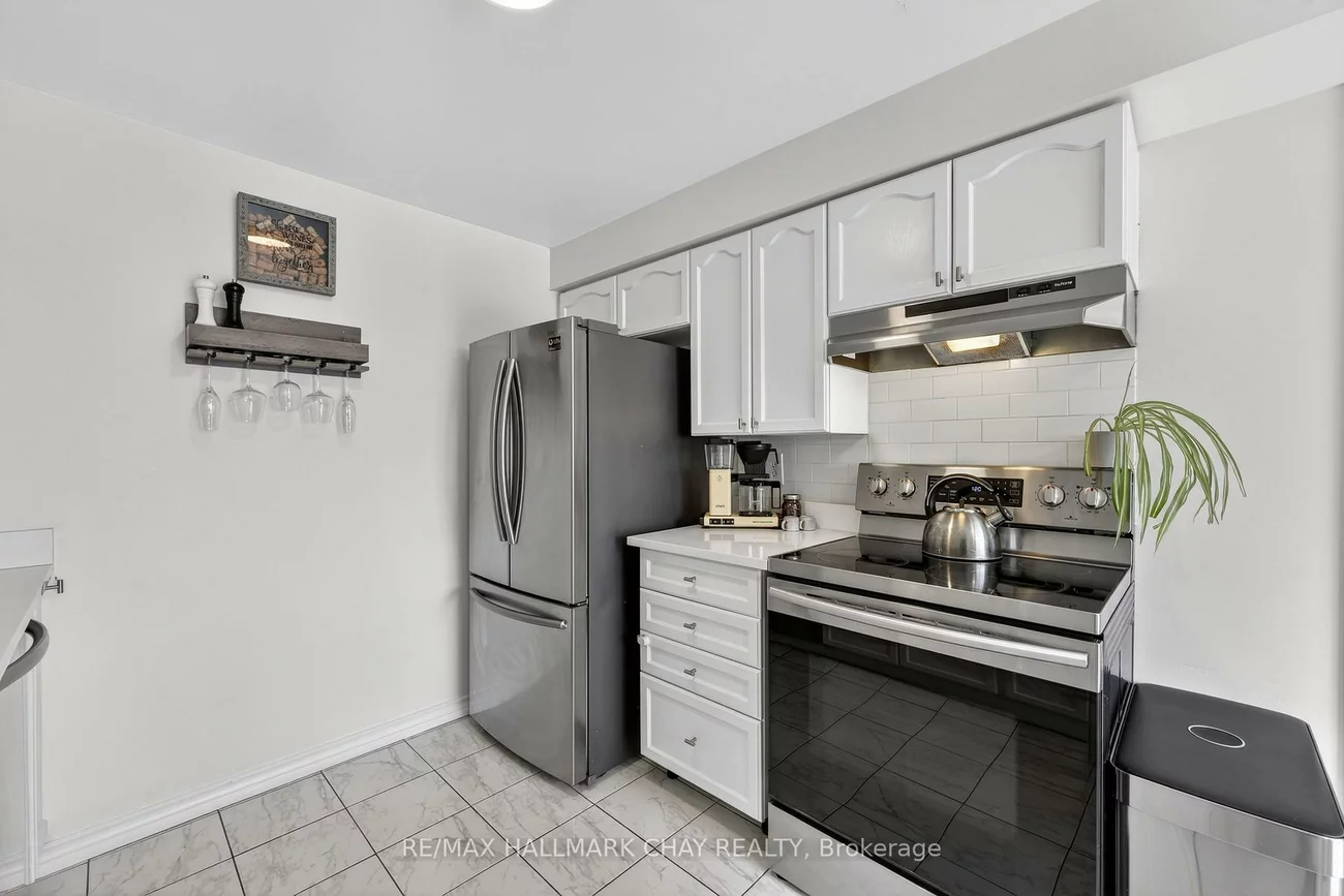 2057, Osbond, Alcona, Innisfil