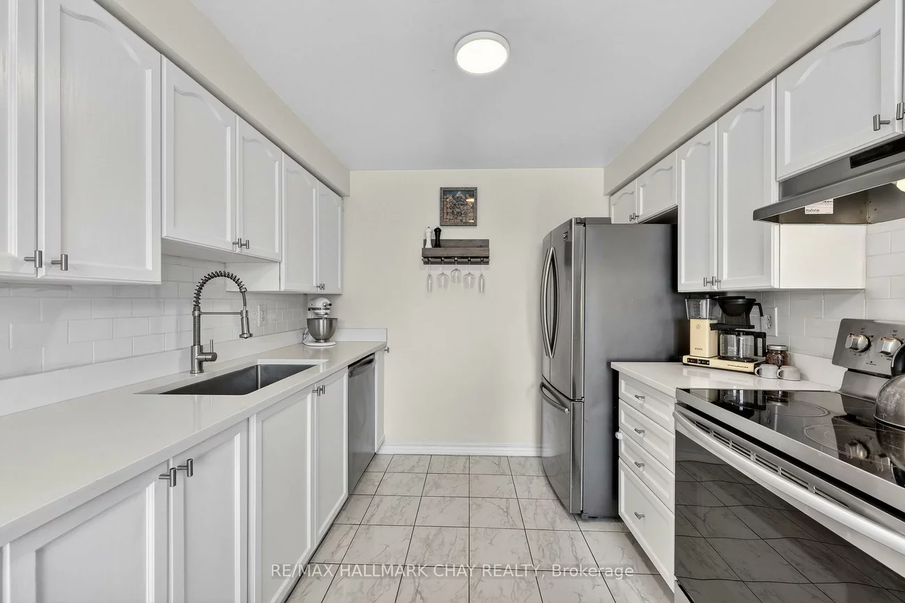 2057, Osbond, Alcona, Innisfil