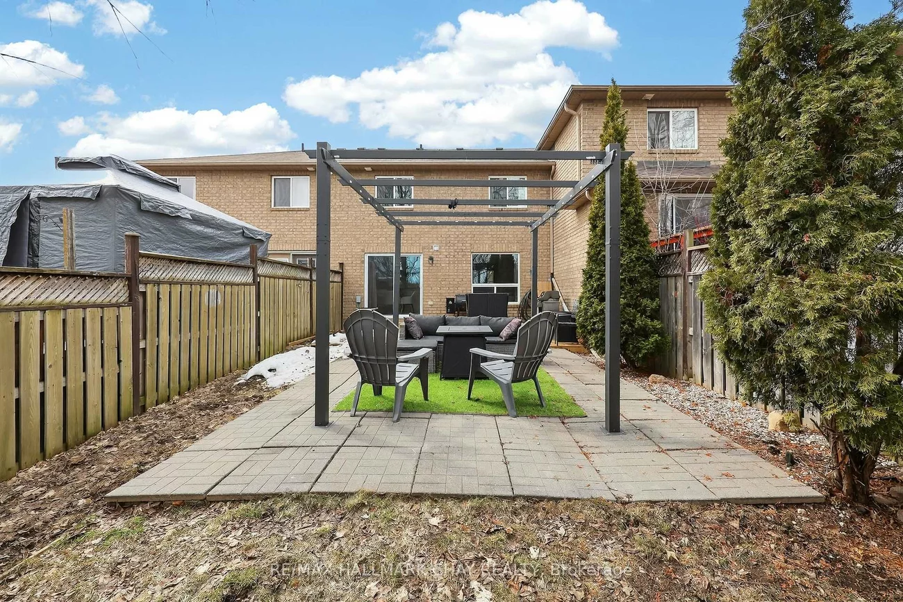 2057, Osbond, Alcona, Innisfil