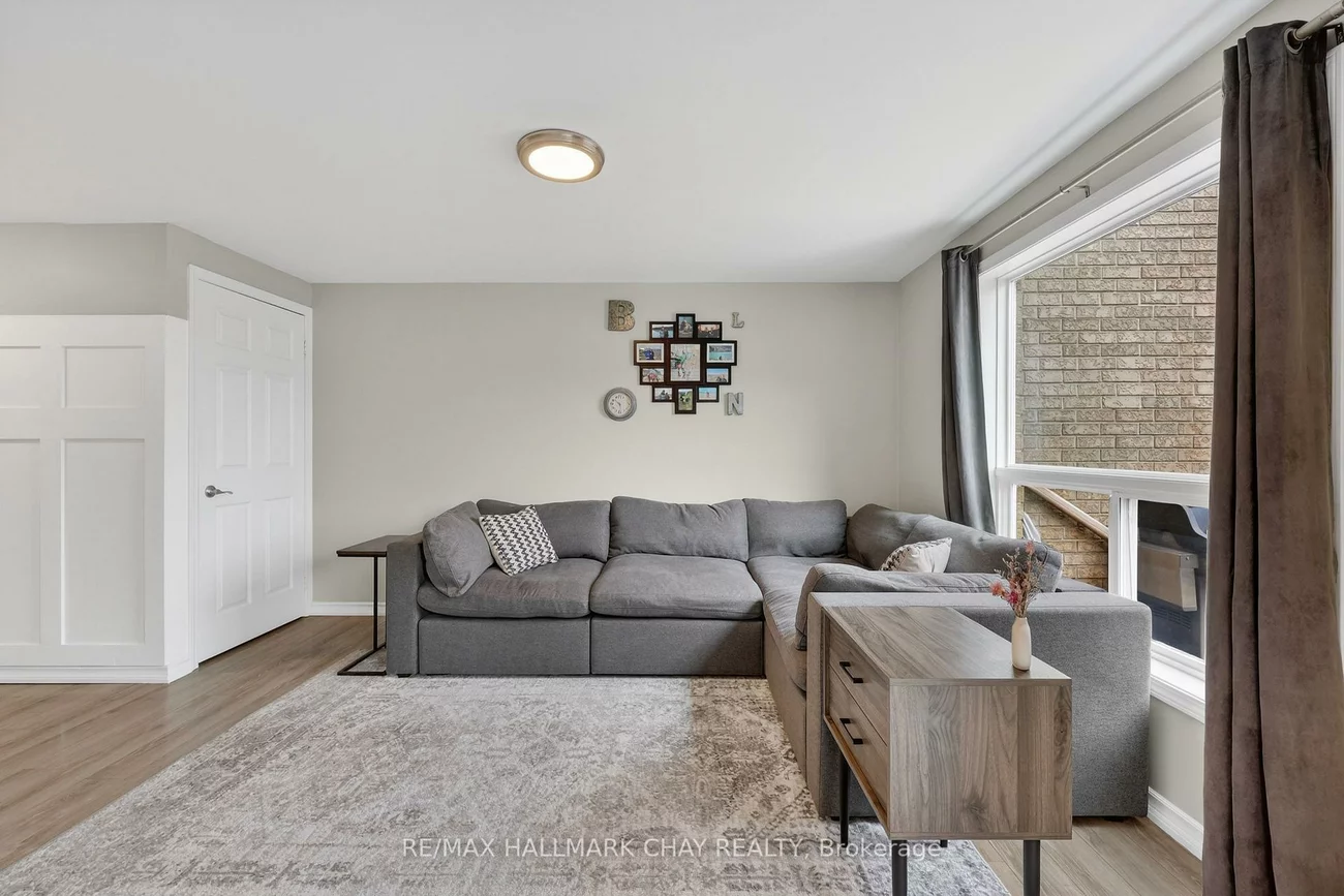 2057, Osbond, Alcona, Innisfil