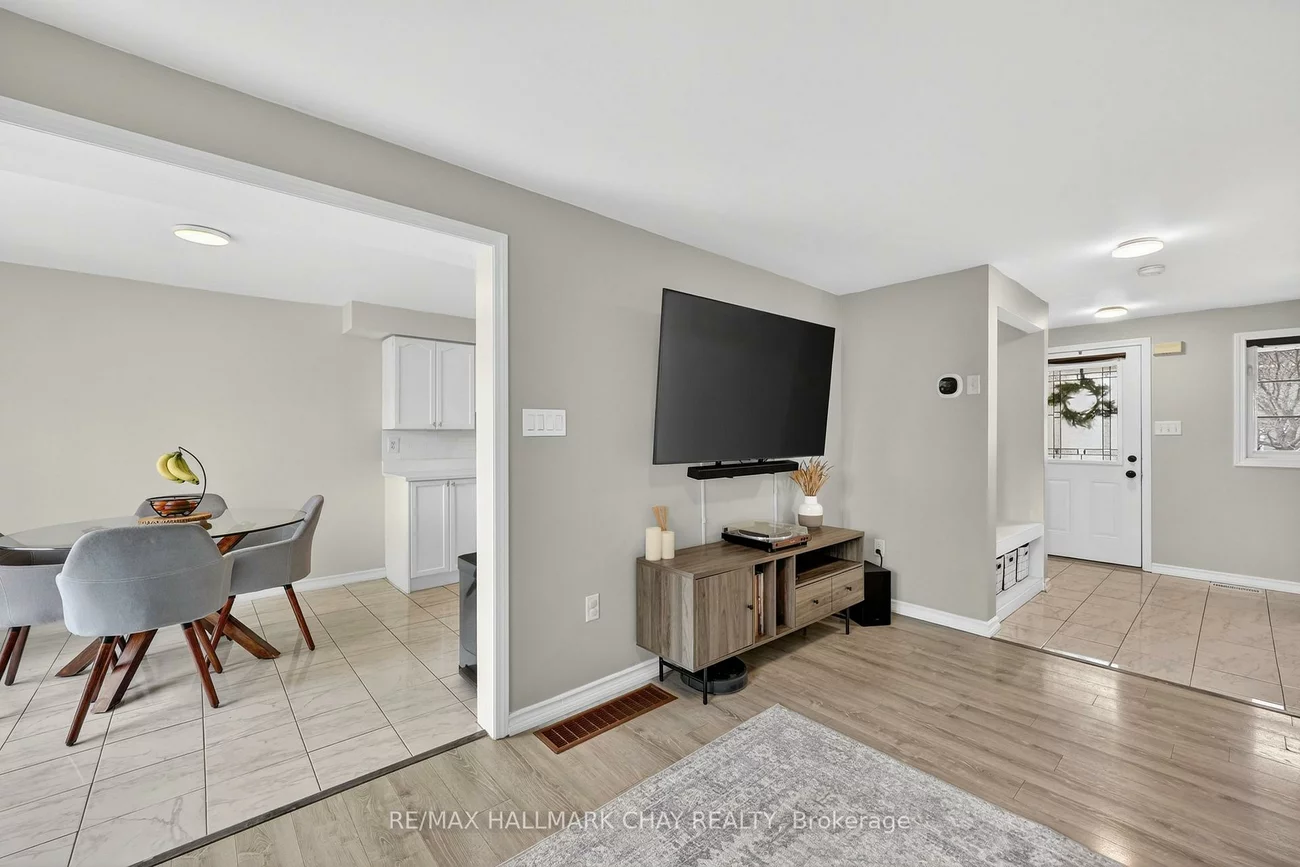 2057, Osbond, Alcona, Innisfil