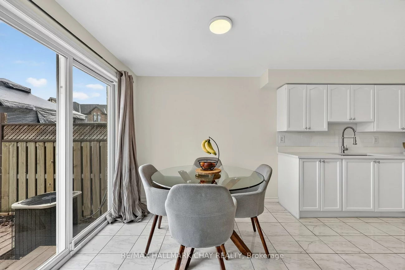 2057, Osbond, Alcona, Innisfil