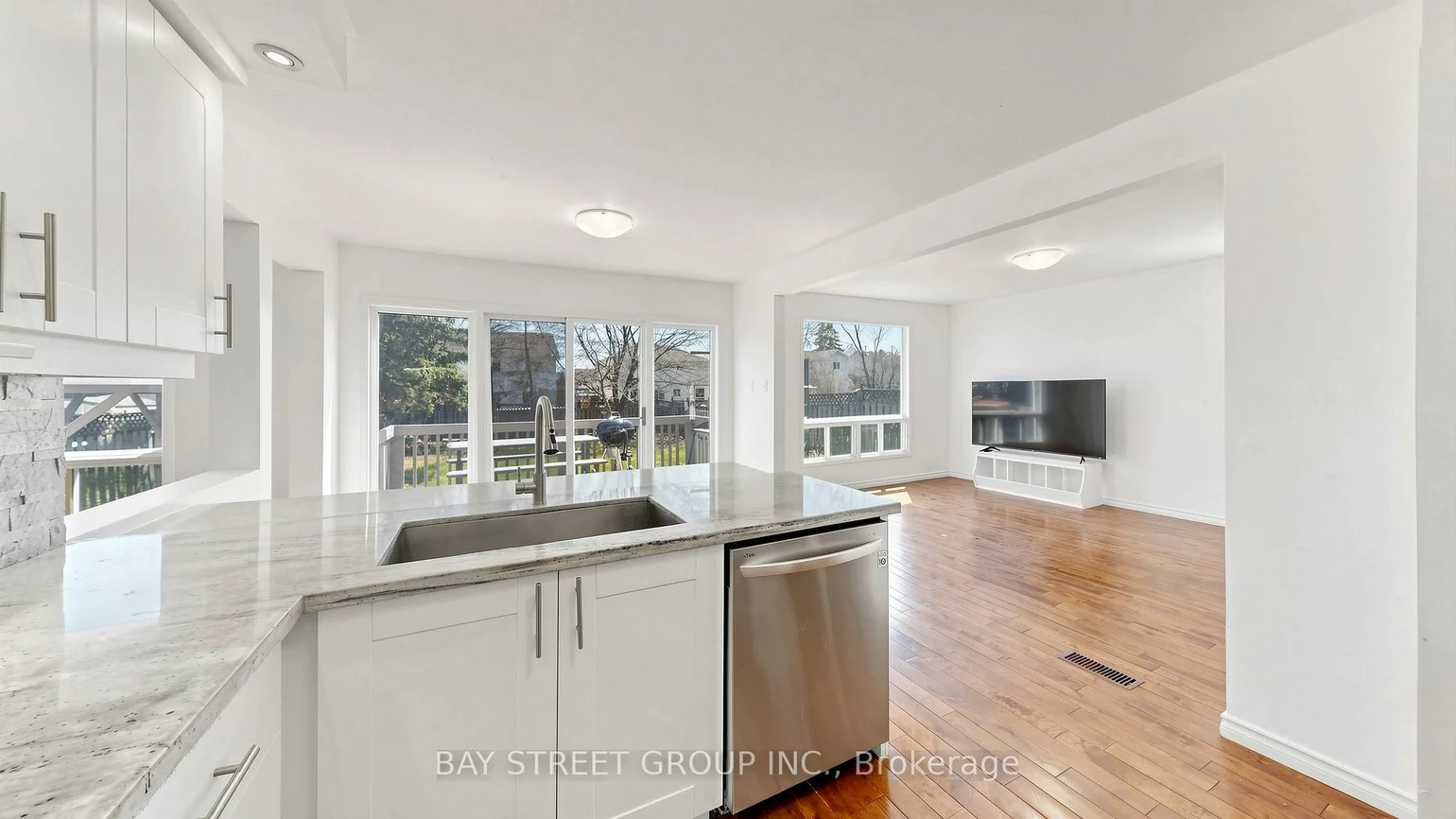 985, Linden, Alcona, Innisfil