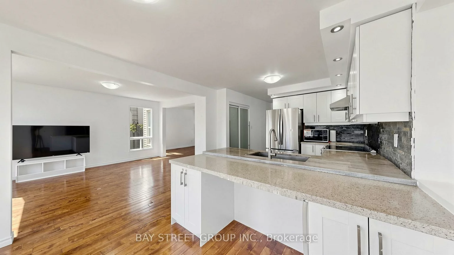 985, Linden, Alcona, Innisfil