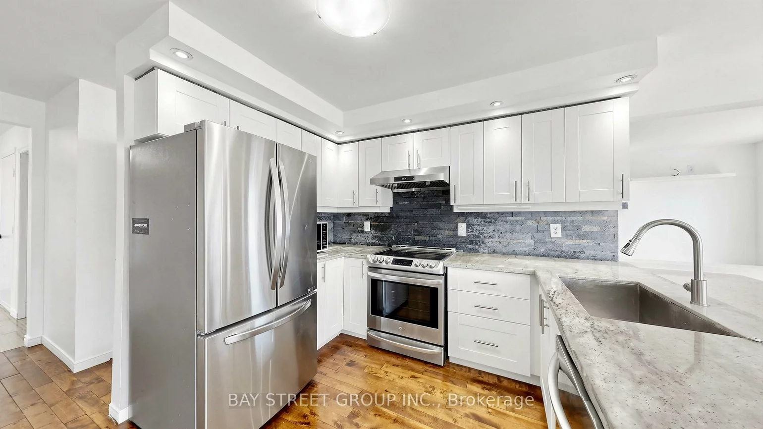 985, Linden, Alcona, Innisfil