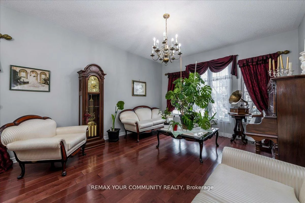 760, Freemont, Alcona, Innisfil