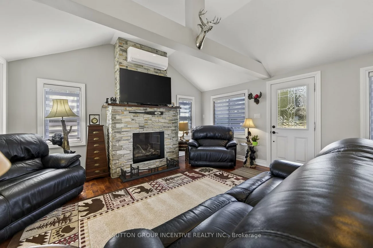 131, Minnetonka, Rural Innisfil, Innisfil