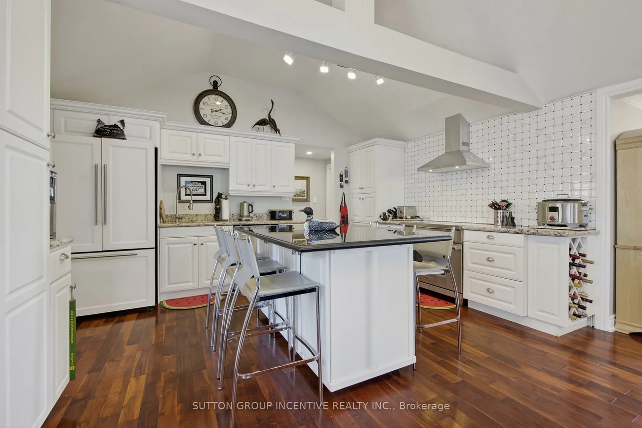 131, Minnetonka, Rural Innisfil, Innisfil