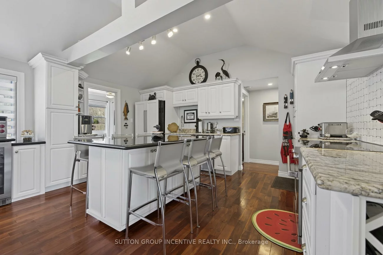 131, Minnetonka, Rural Innisfil, Innisfil