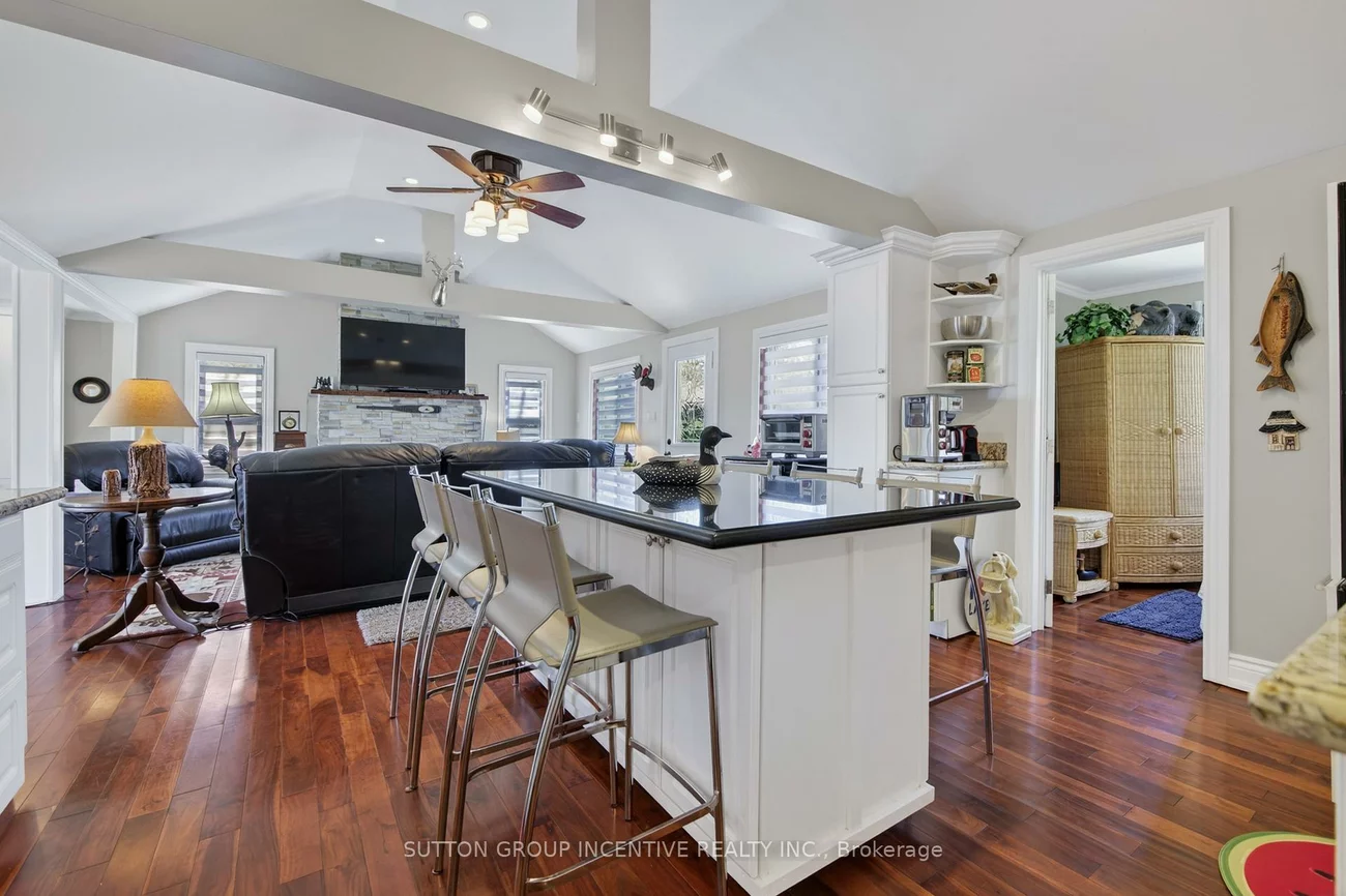 131, Minnetonka, Rural Innisfil, Innisfil