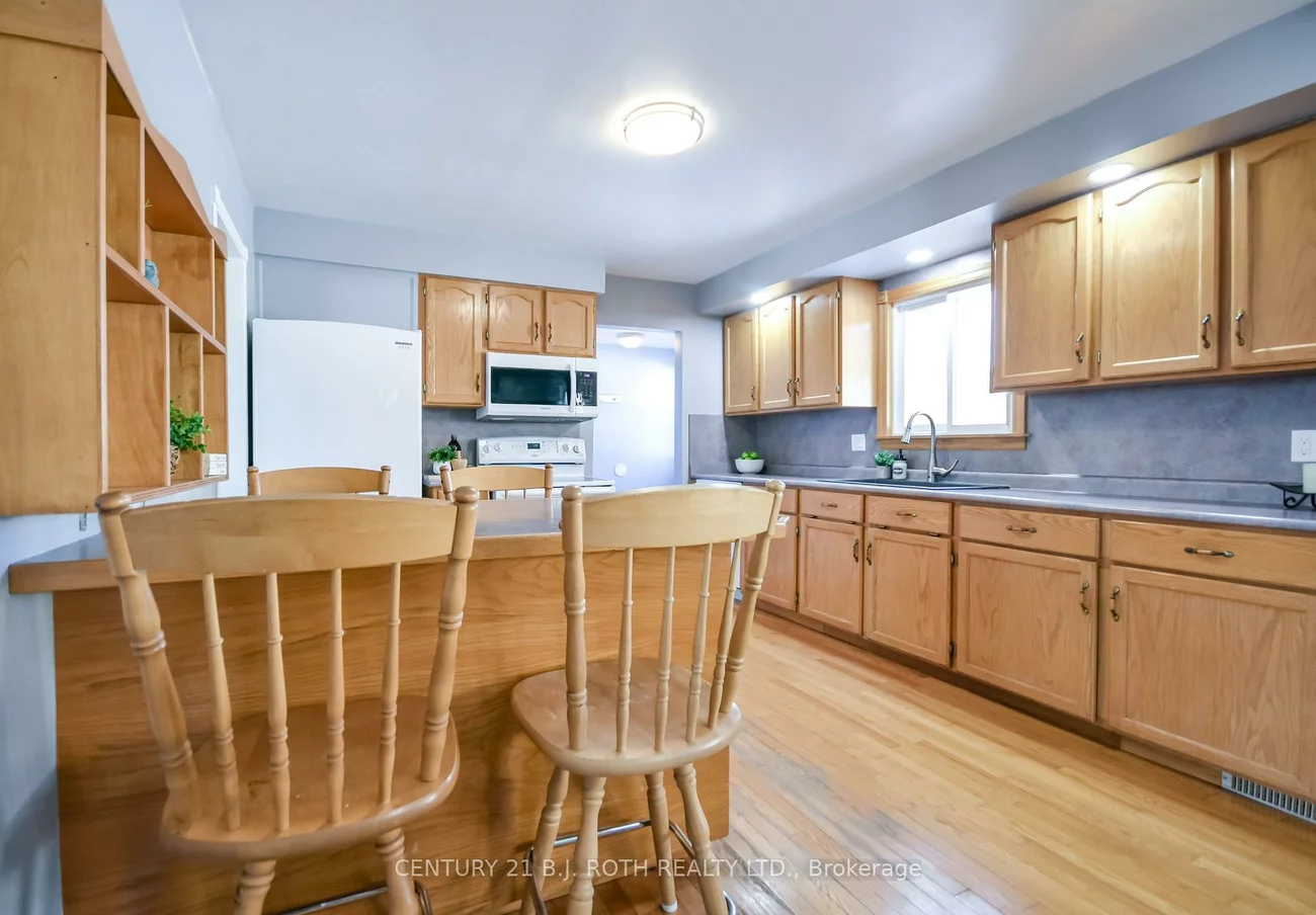 2246, Richardson, Stroud, Innisfil
