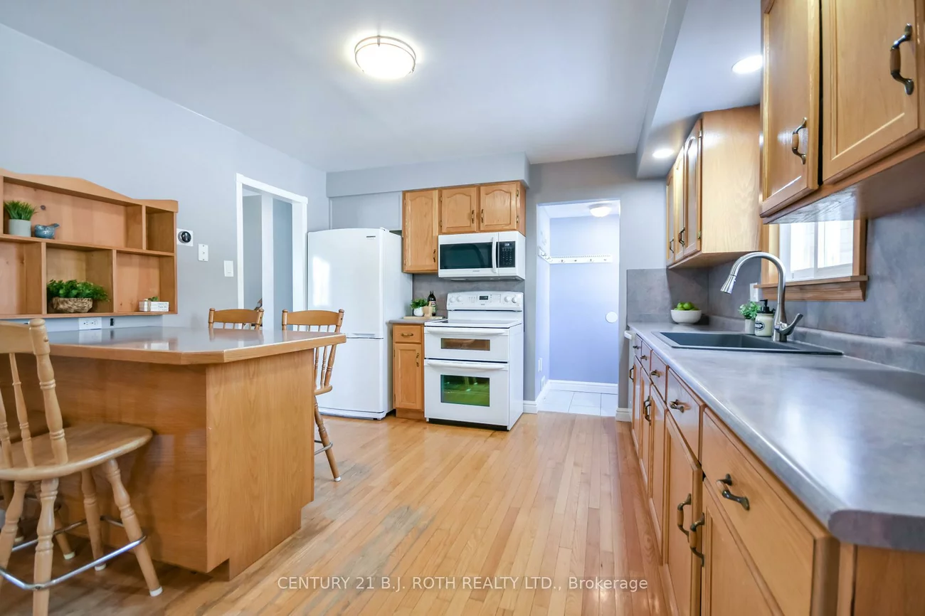 2246, Richardson, Stroud, Innisfil