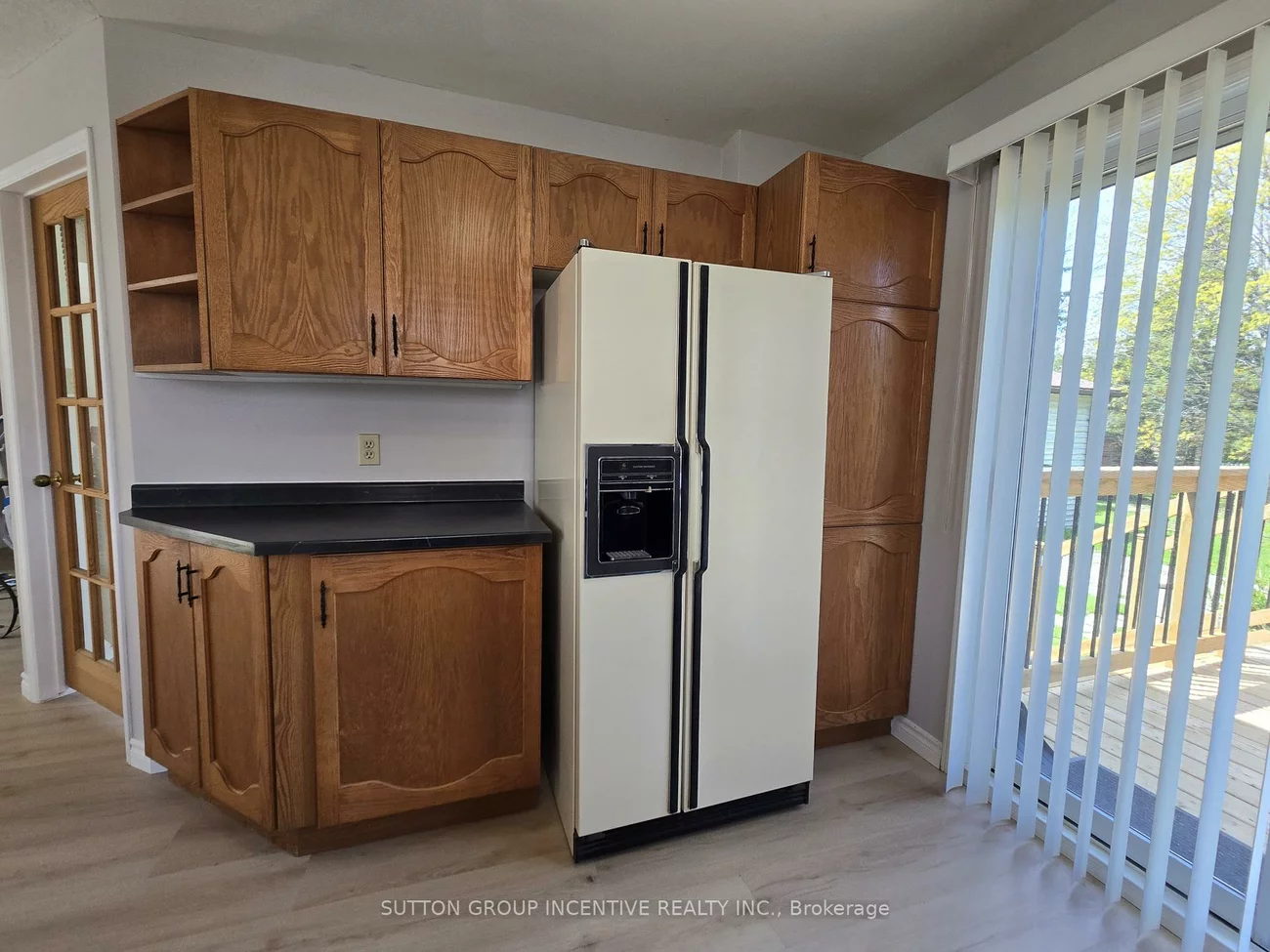 2276, Scythes, Stroud, Innisfil
