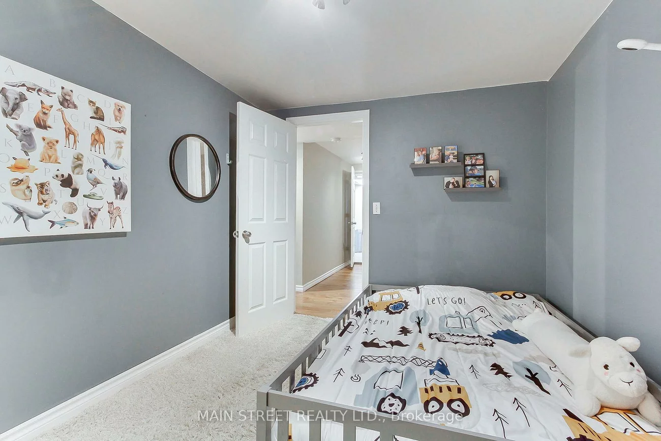 1021, Goshen, Alcona, Innisfil