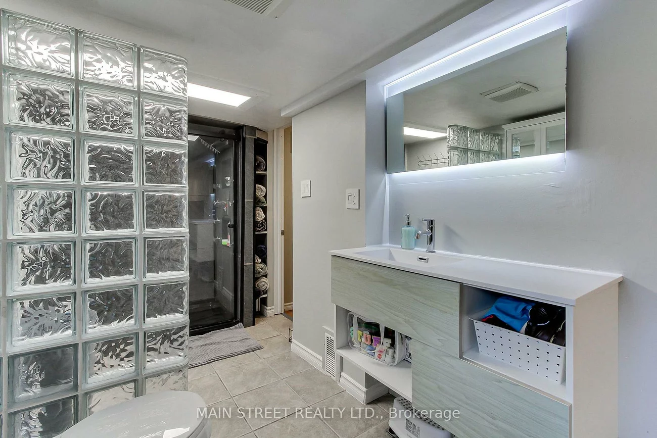 1021, Goshen, Alcona, Innisfil