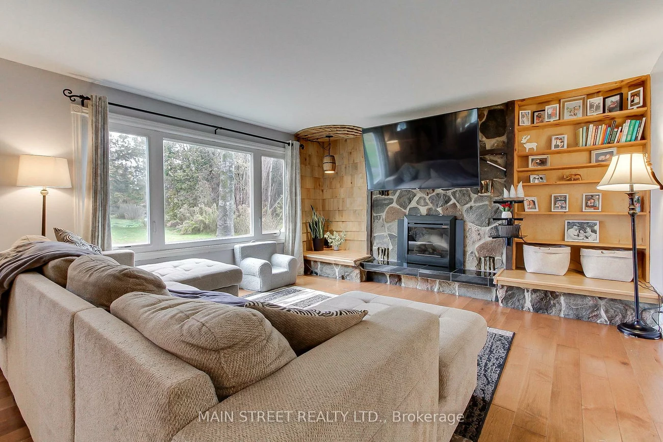 1021, Goshen, Alcona, Innisfil