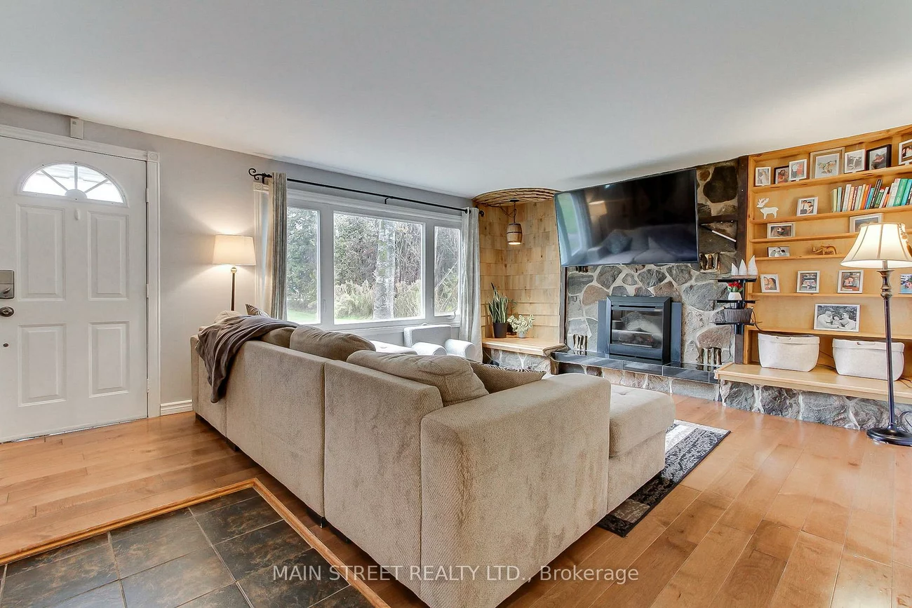 1021, Goshen, Alcona, Innisfil
