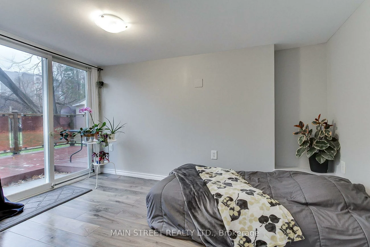 1021, Goshen, Alcona, Innisfil