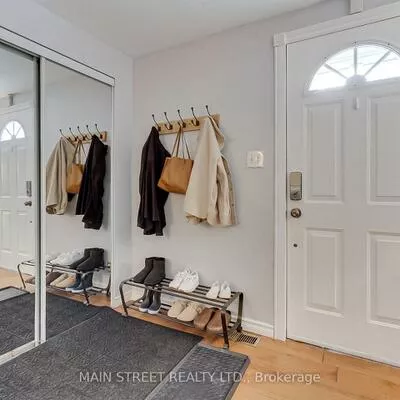 1021, Goshen, Alcona, Innisfil