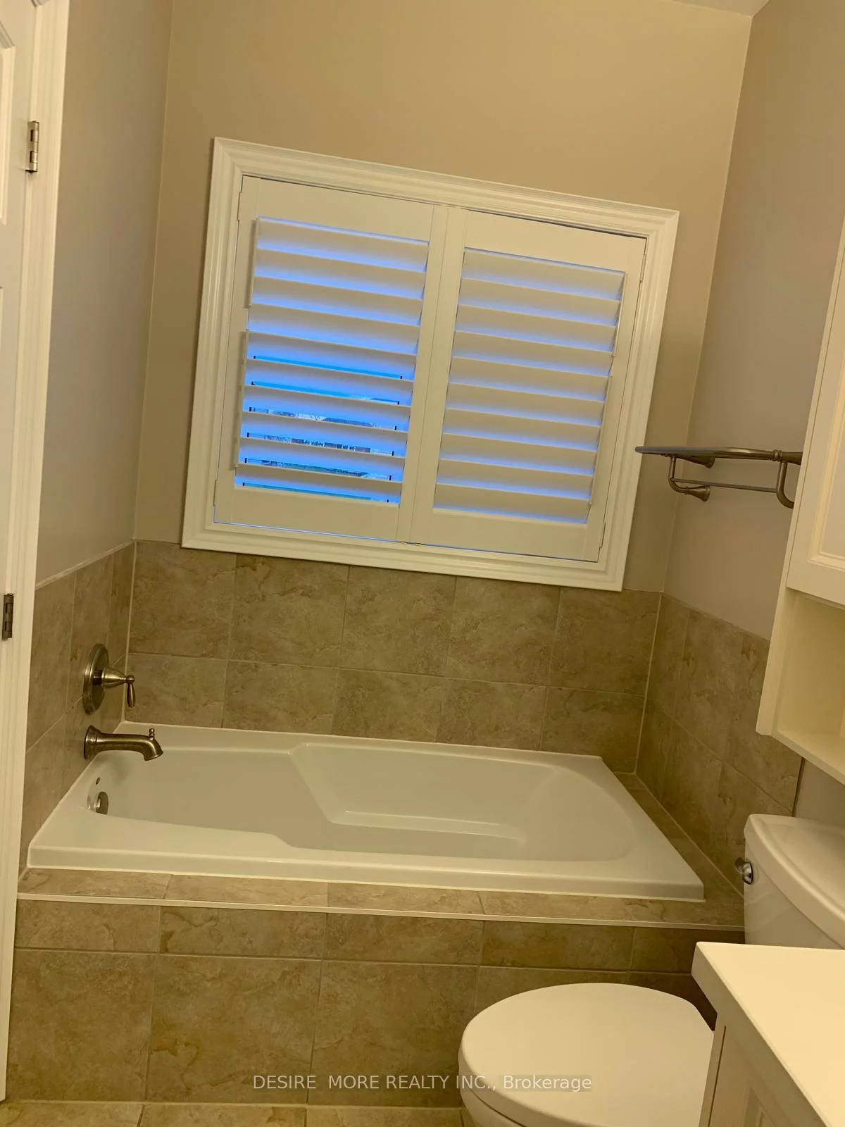 1200, Gina, Alcona, Innisfil