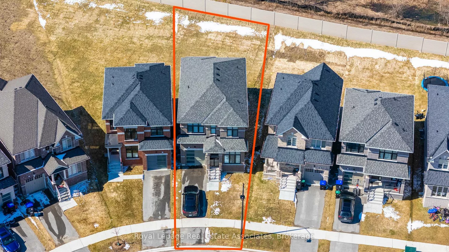 1386, Davis, Lefroy, Innisfil