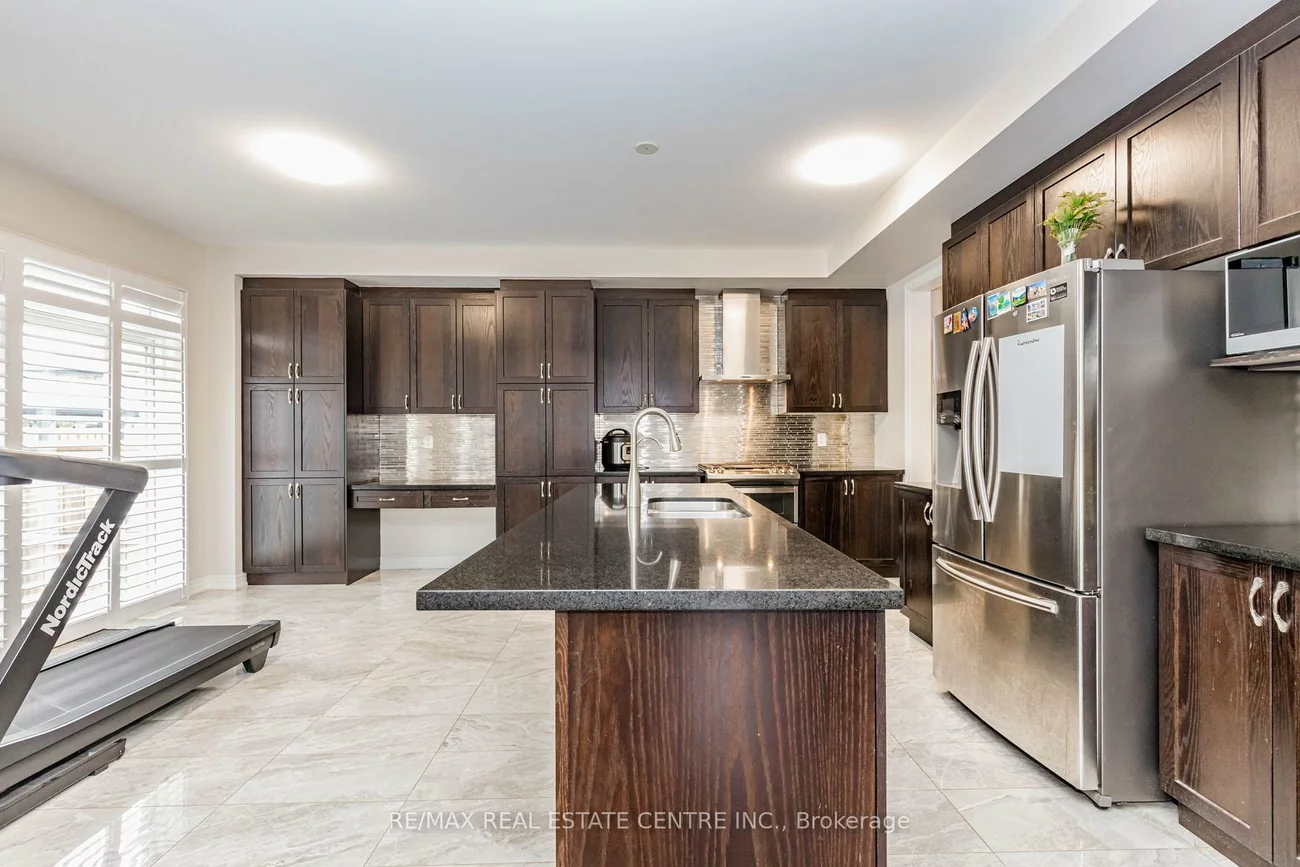 1332, Blackmore, Alcona, Innisfil