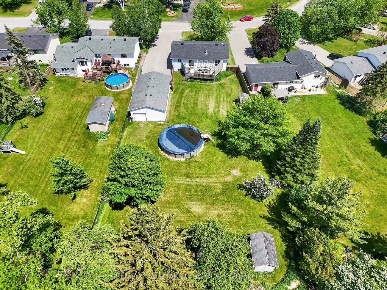 2652, Lawrence, Stroud, Innisfil