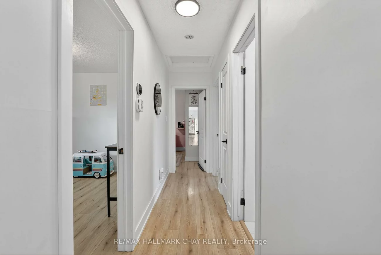 2652, Lawrence, Stroud, Innisfil