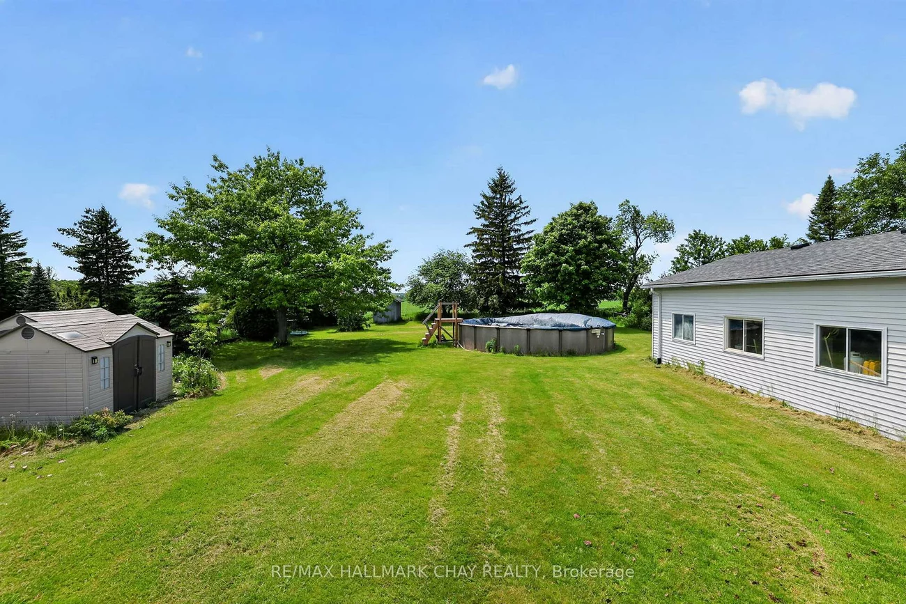 2652, Lawrence, Stroud, Innisfil