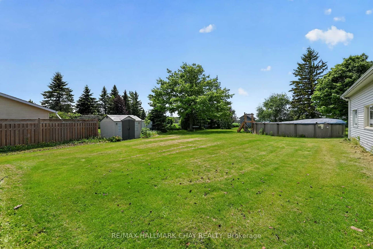 2652, Lawrence, Stroud, Innisfil