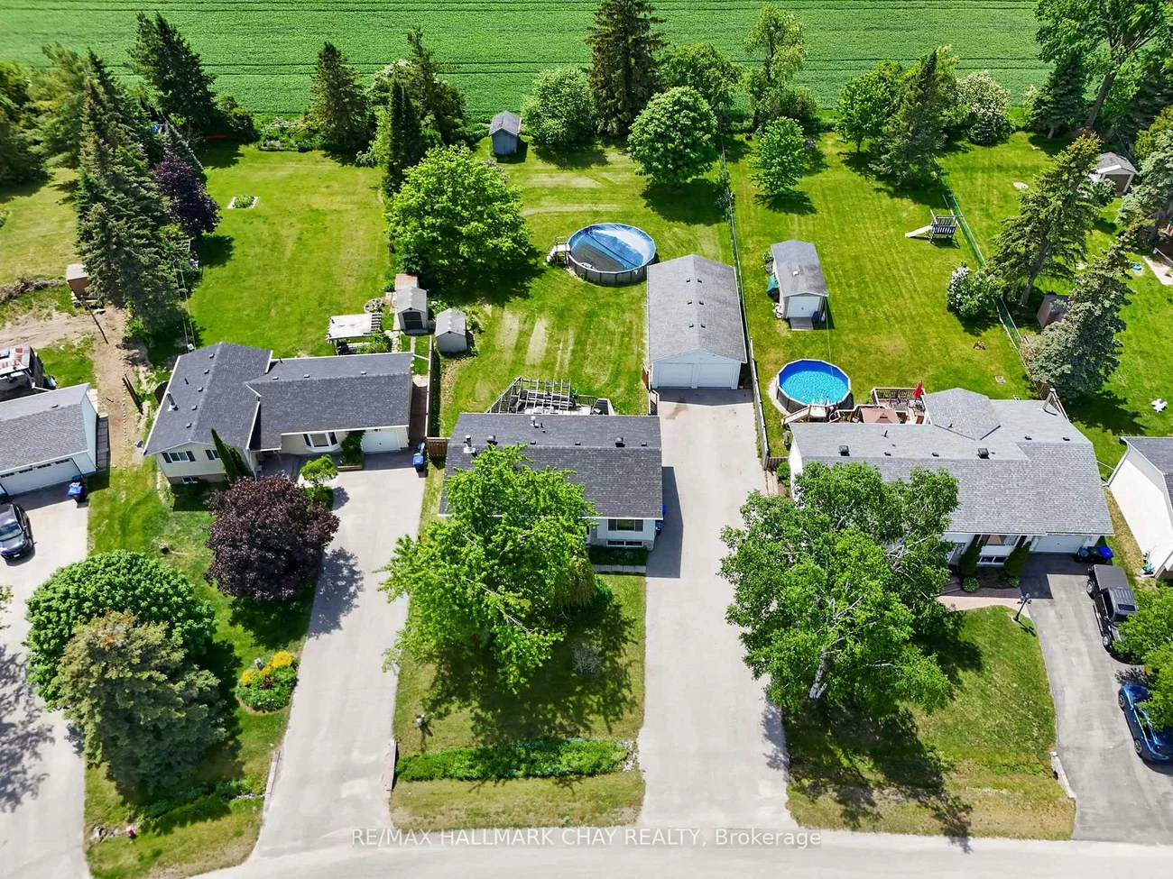 2652, Lawrence, Stroud, Innisfil