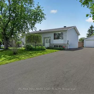 2652, Lawrence, Stroud, Innisfil