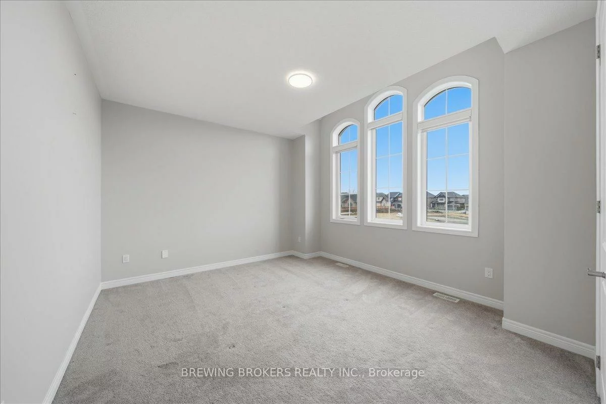 977, Larter, Alcona, Innisfil