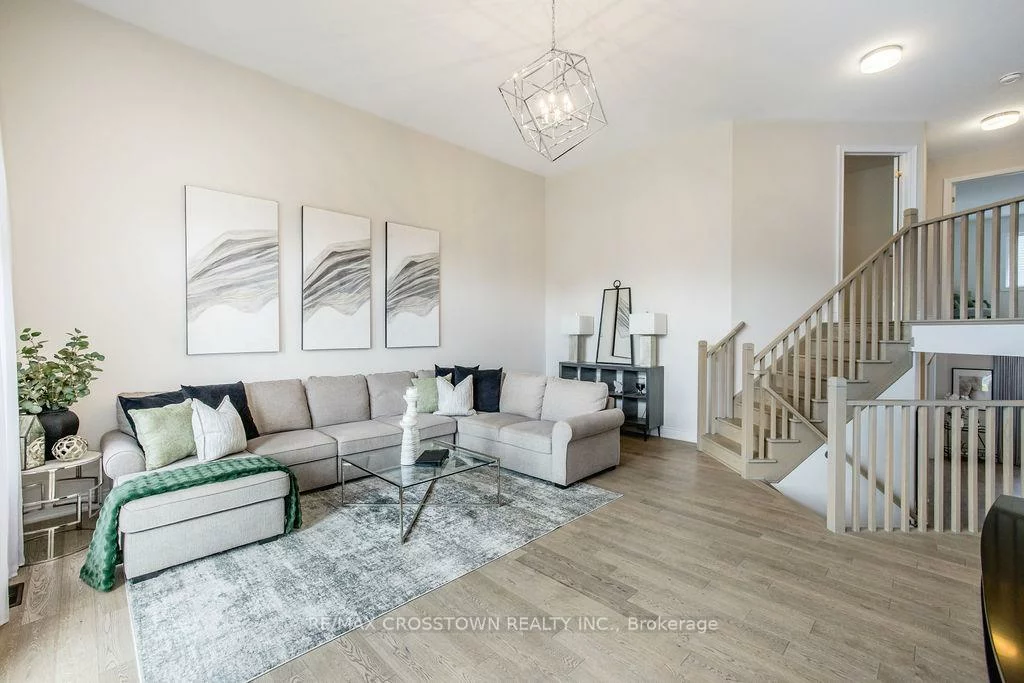 1376, Lawson, Alcona, Innisfil